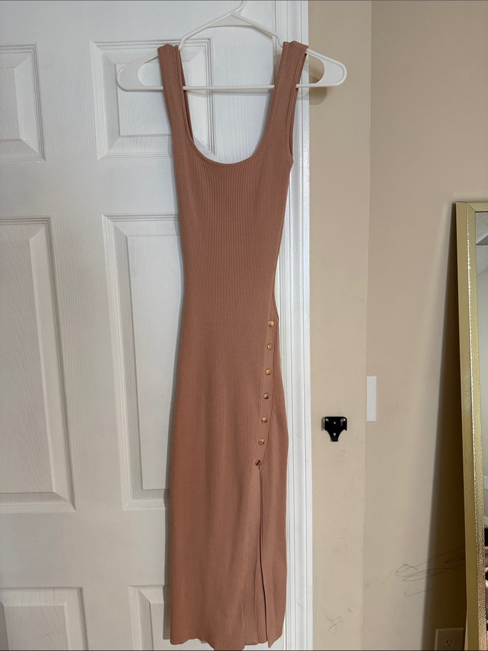 Windsor Ribbed Sleeveless Midi Dress in Mauve Brown
